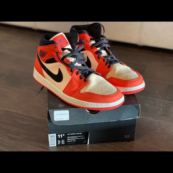 Jordan 1 mid